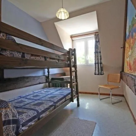 House La Fleuriere *